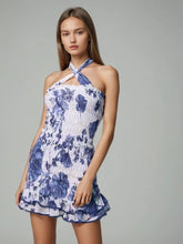 Robe mini à bretelles plissée et imprimée sans bretelles